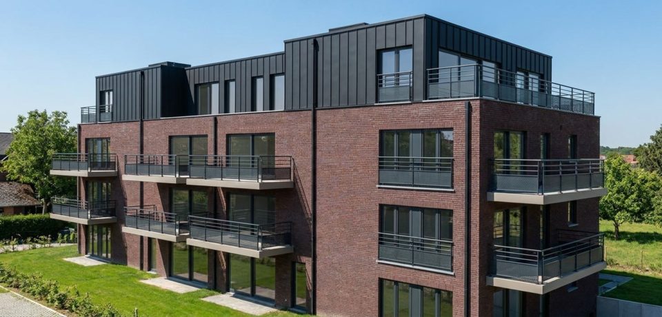 Rendu 3D de Vennes 65 à Liège : façade aux balcons et dernier étage en retrait